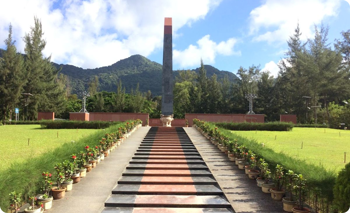 Le cimetière de Hang Duong 